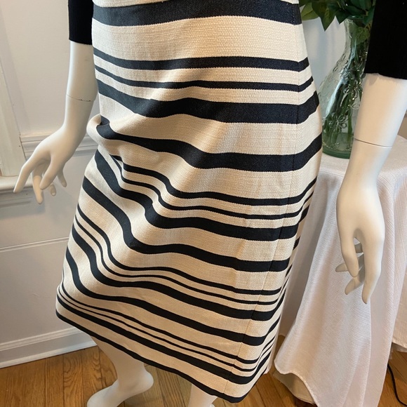 J CREW PENCIL STRAIGHT SKIRT - Picture 7 of 7